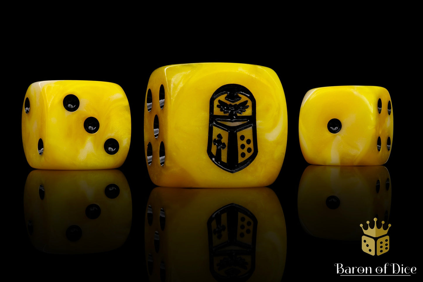 Imperial Helm Dice - Yellow - Out of Play