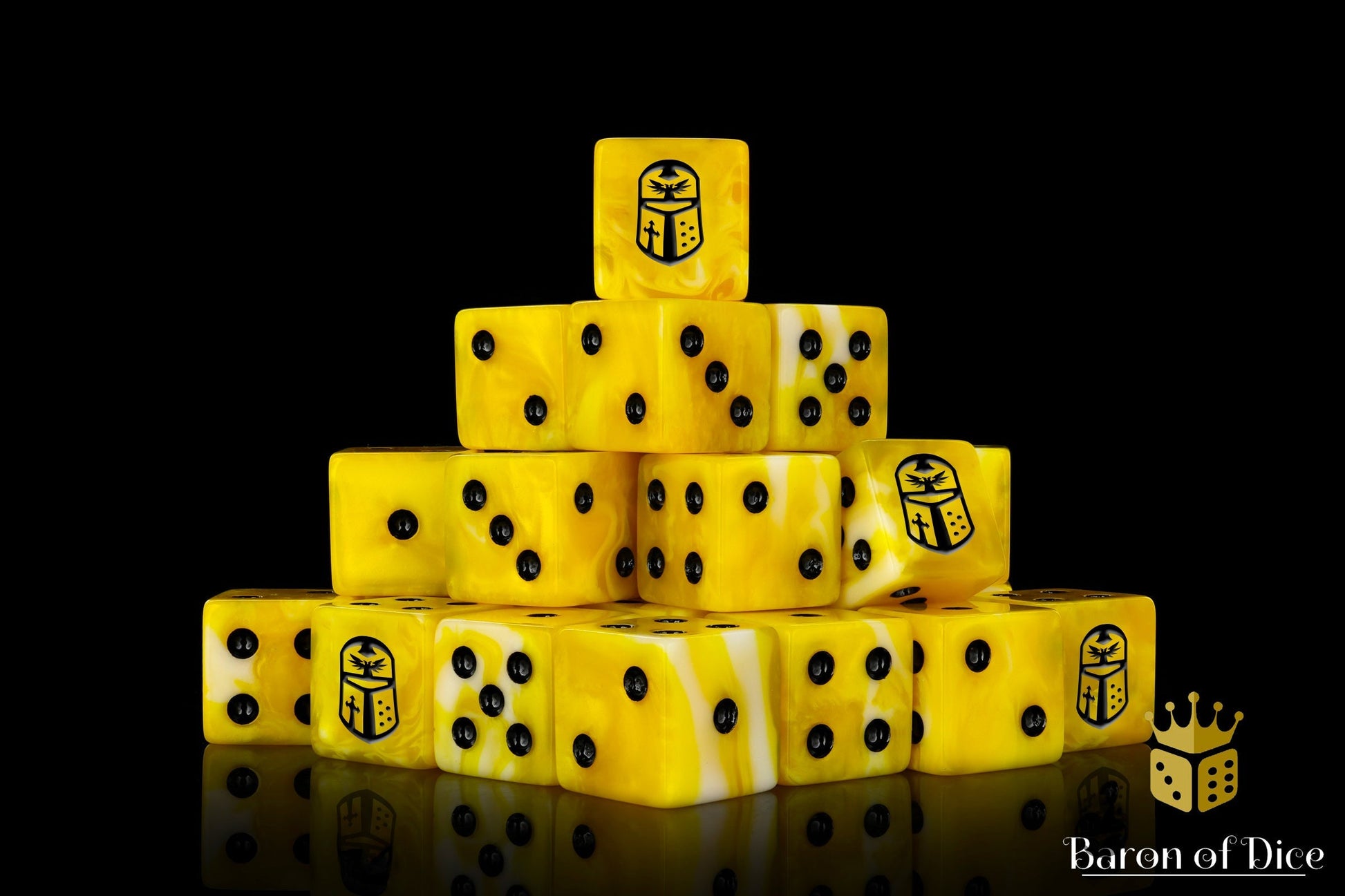 Imperial Helm Dice - Yellow - Out of Play
