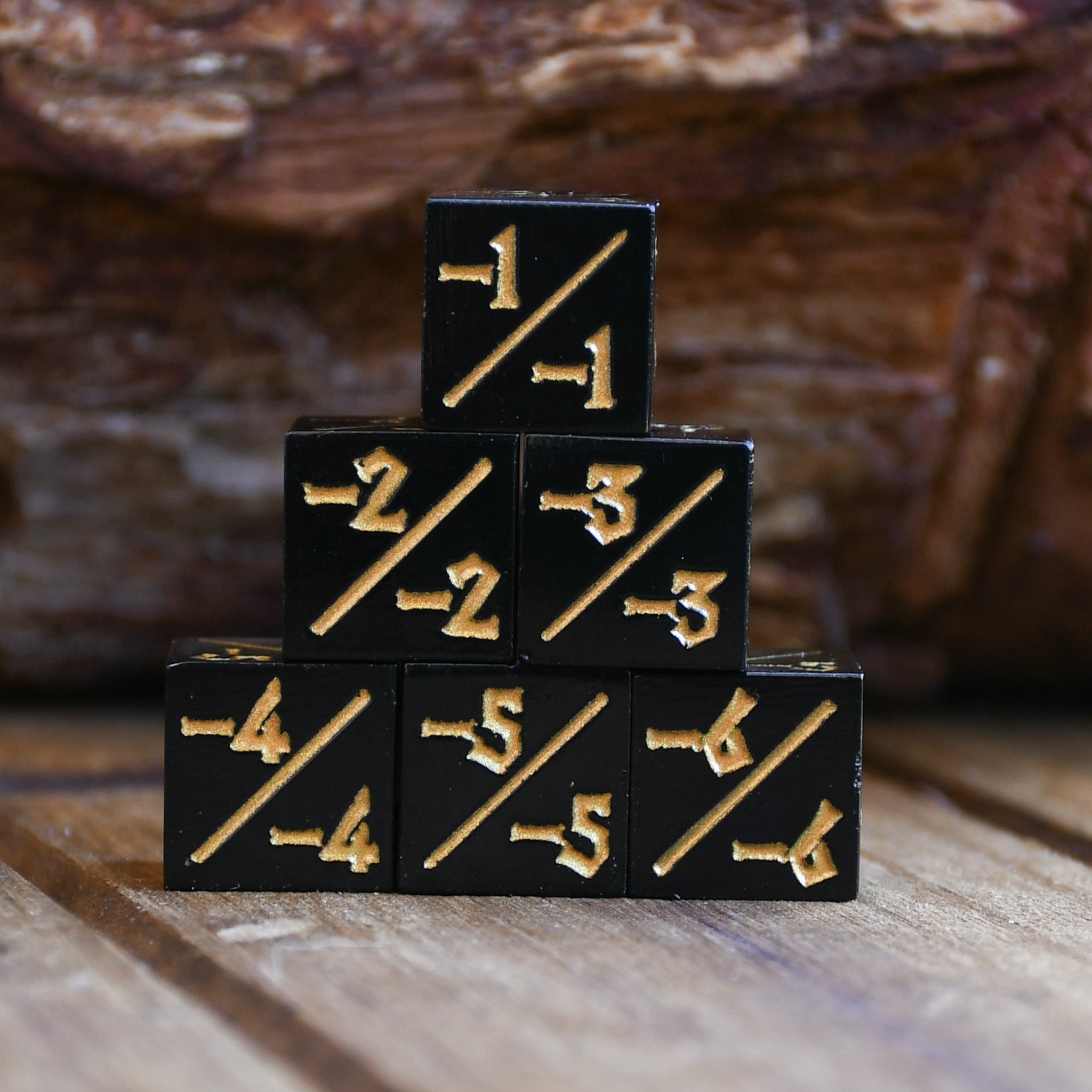 '-1/-1 Counter Dice- Black, 6ct.