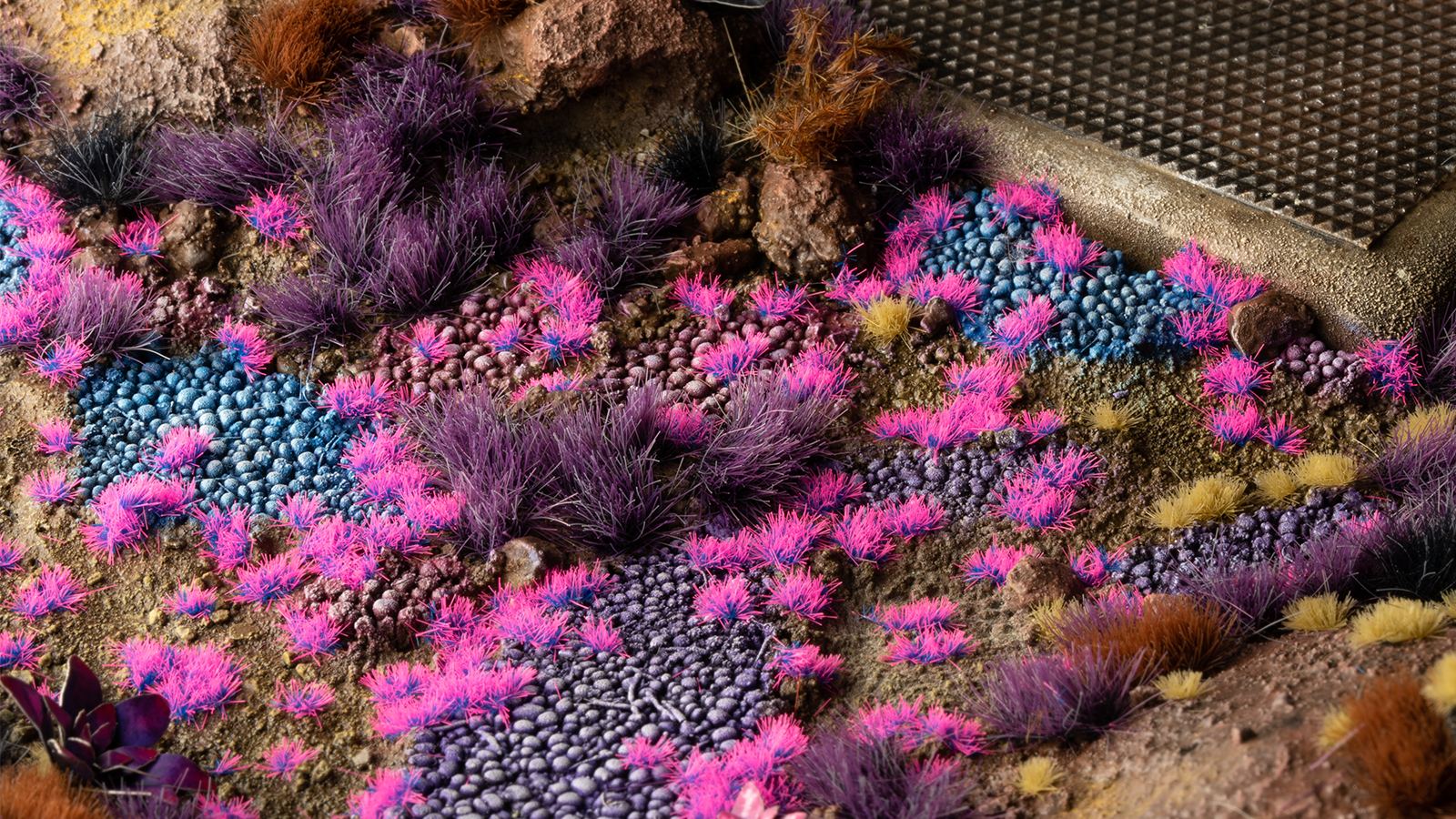 Gamers Grass - Tiny Tufts - Alien Neon - Out of Play