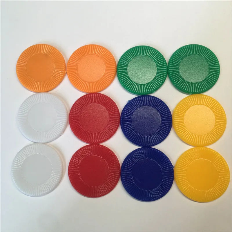 90Pcs Plastic Chips No Value Coins for Gaming