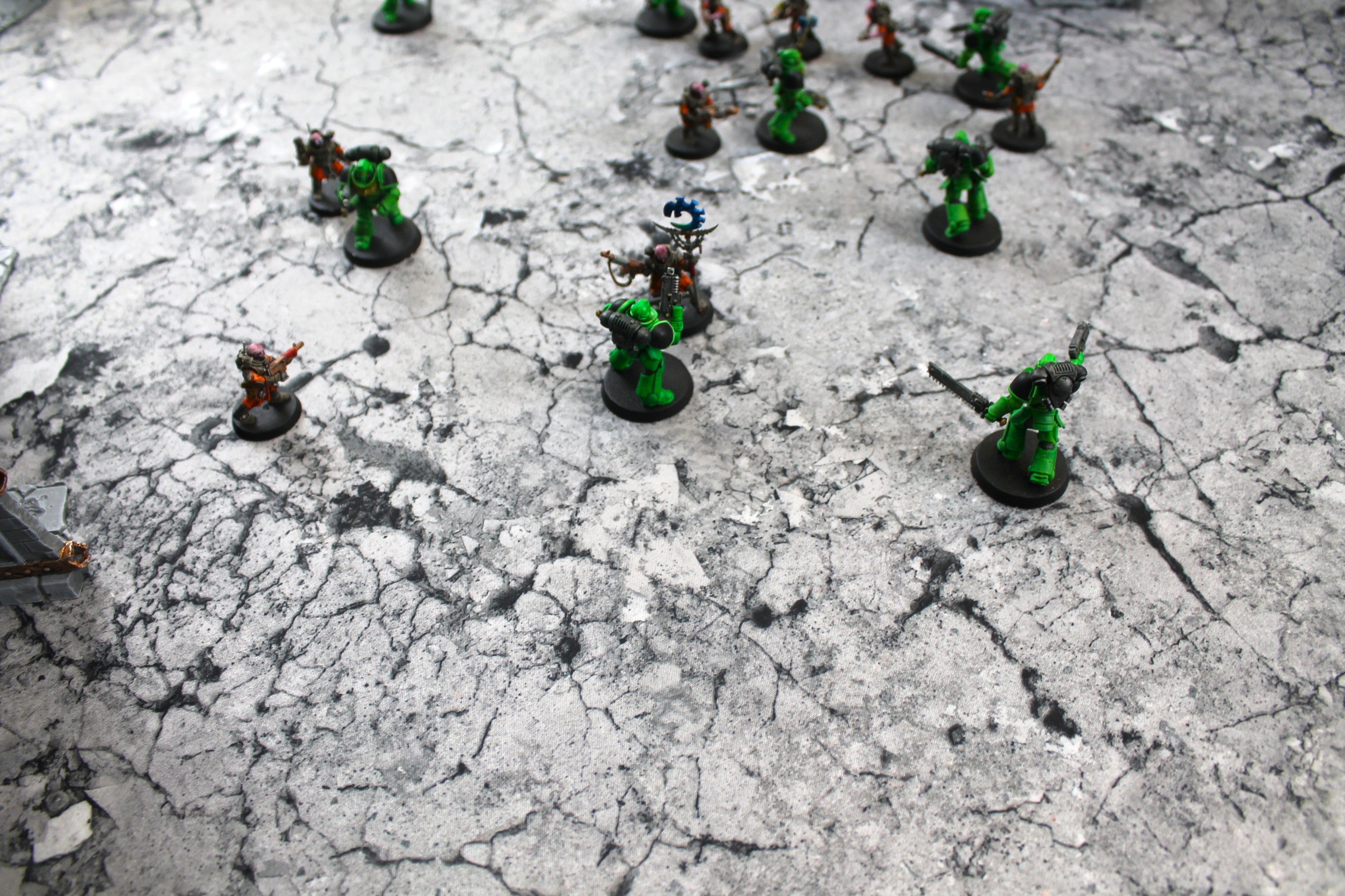 Fractured Concrete - Neoprene Battle Mat with Bag