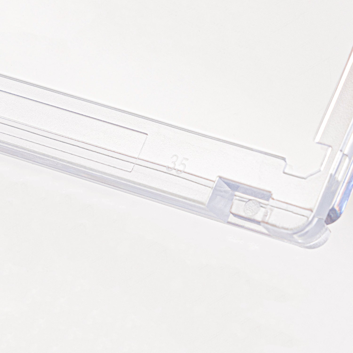 35 pt Magnetic Card Holder - Out of Play