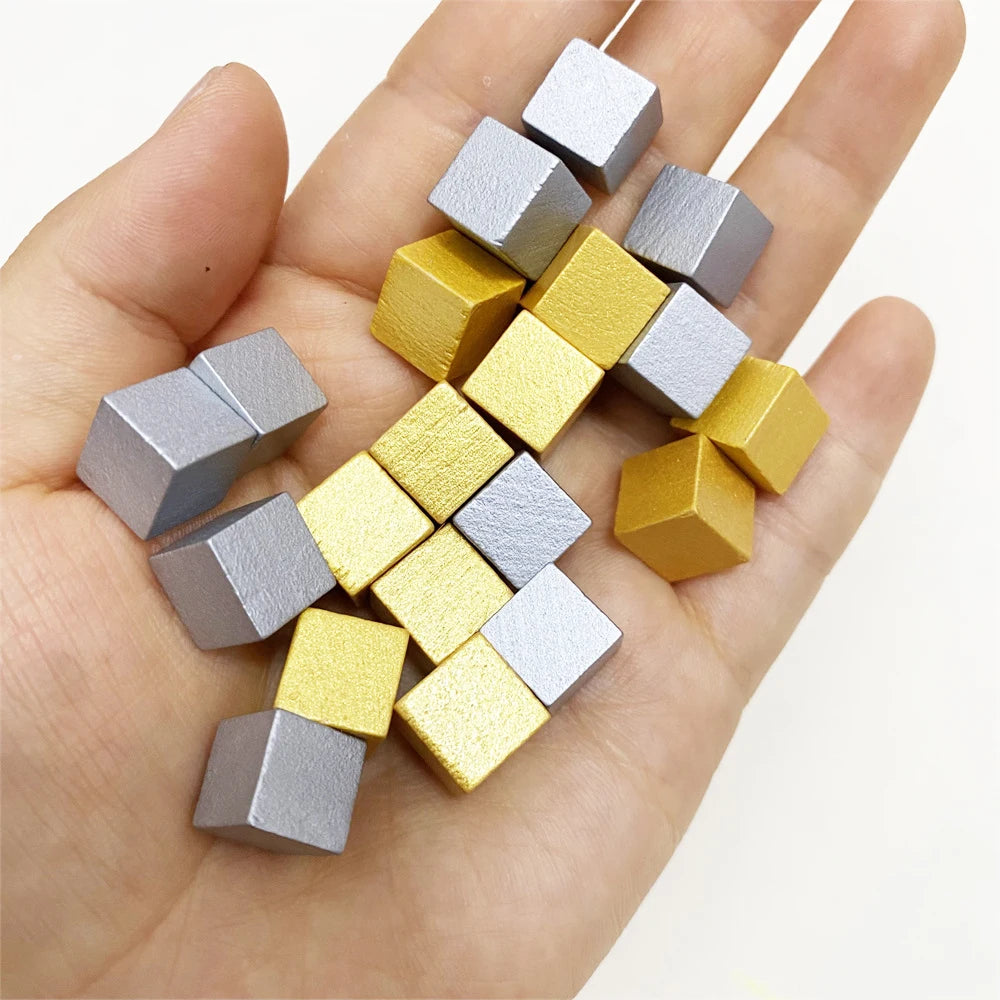 50/100Pcs Gold/Silver Wood Cubes For Board Game