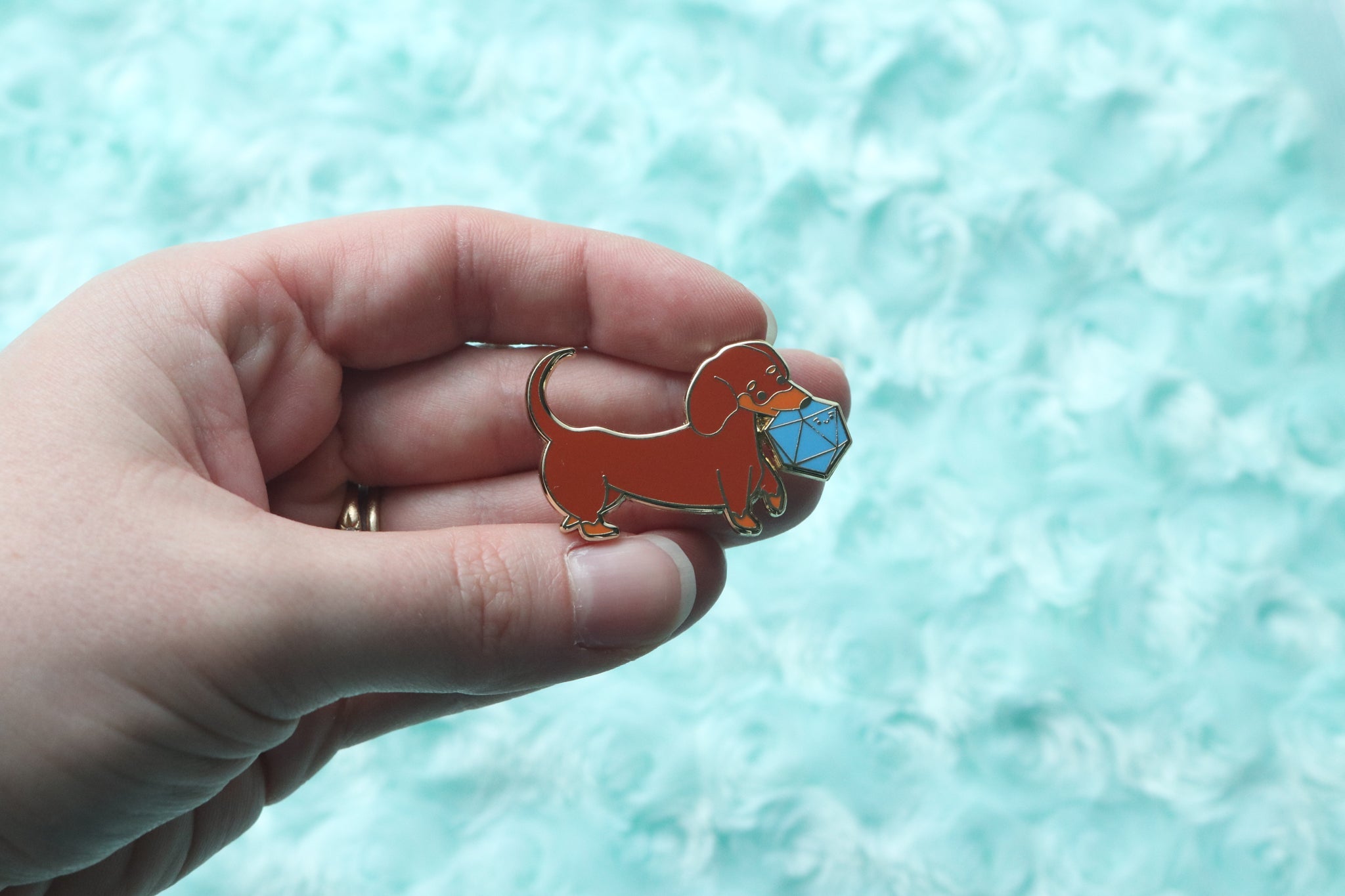 Short Haired Dachshund D20 Dice Buddy Enamel Pin